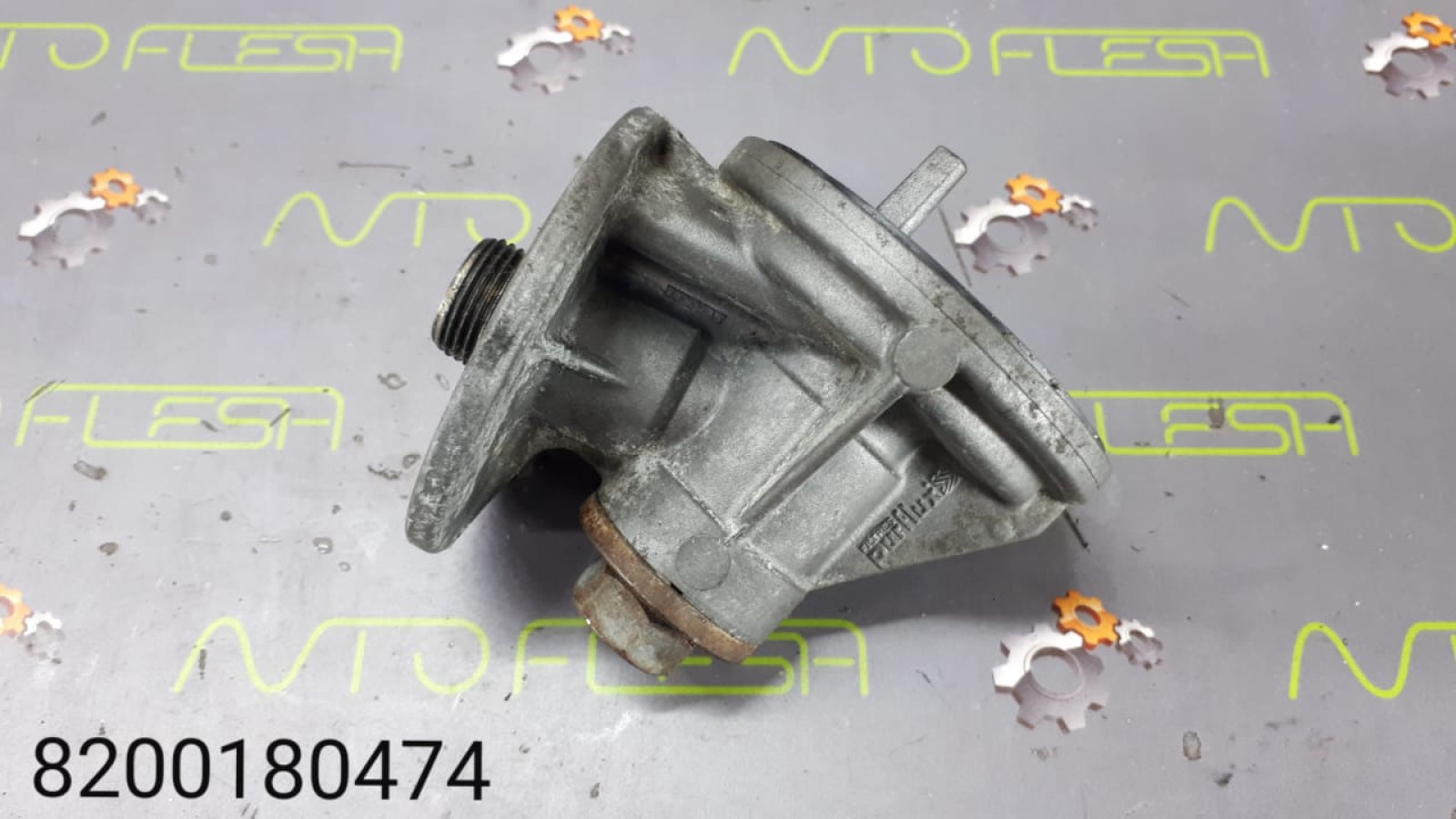Б/у кронштейн масляного фильтра 8200180474, 1.5 dCi для Nissan/ Renault