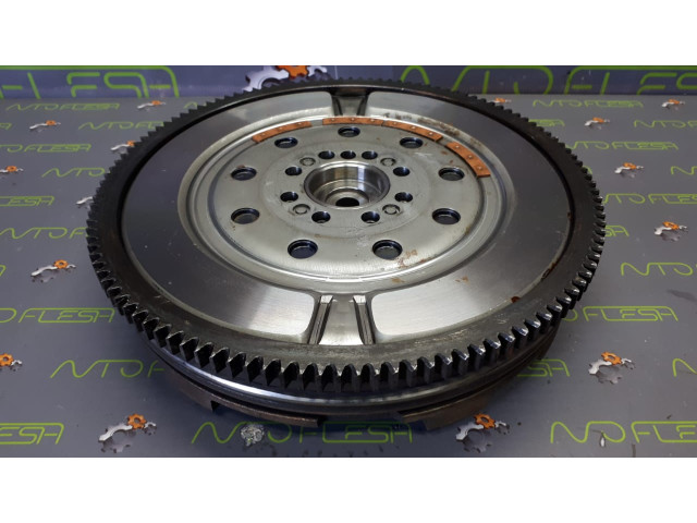 Б/у маховик демпферный 6710300205, 2.0 e-XDi (74 тыс.км) для SsangYong Б/у маховик демпферный 6710300205, 2.0 e-XDi (74 тыс.км) для SsangYong