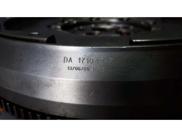 Б/у маховик демпферный 330000242/ 9659269480 для Citroen/ Peugeot Б/у маховик демпферный 330000242/ 9659269480 для Citroen/ Peugeot