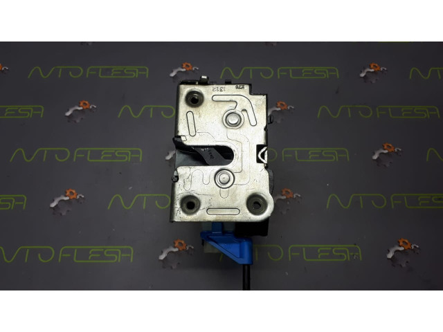 Б/у замок сдвижной двери 7700307271 для Nissan Kubistar/ Renault Kangoo Б/у замок сдвижной двери 7700307271 для Nissan Kubistar/ Renault Kangoo