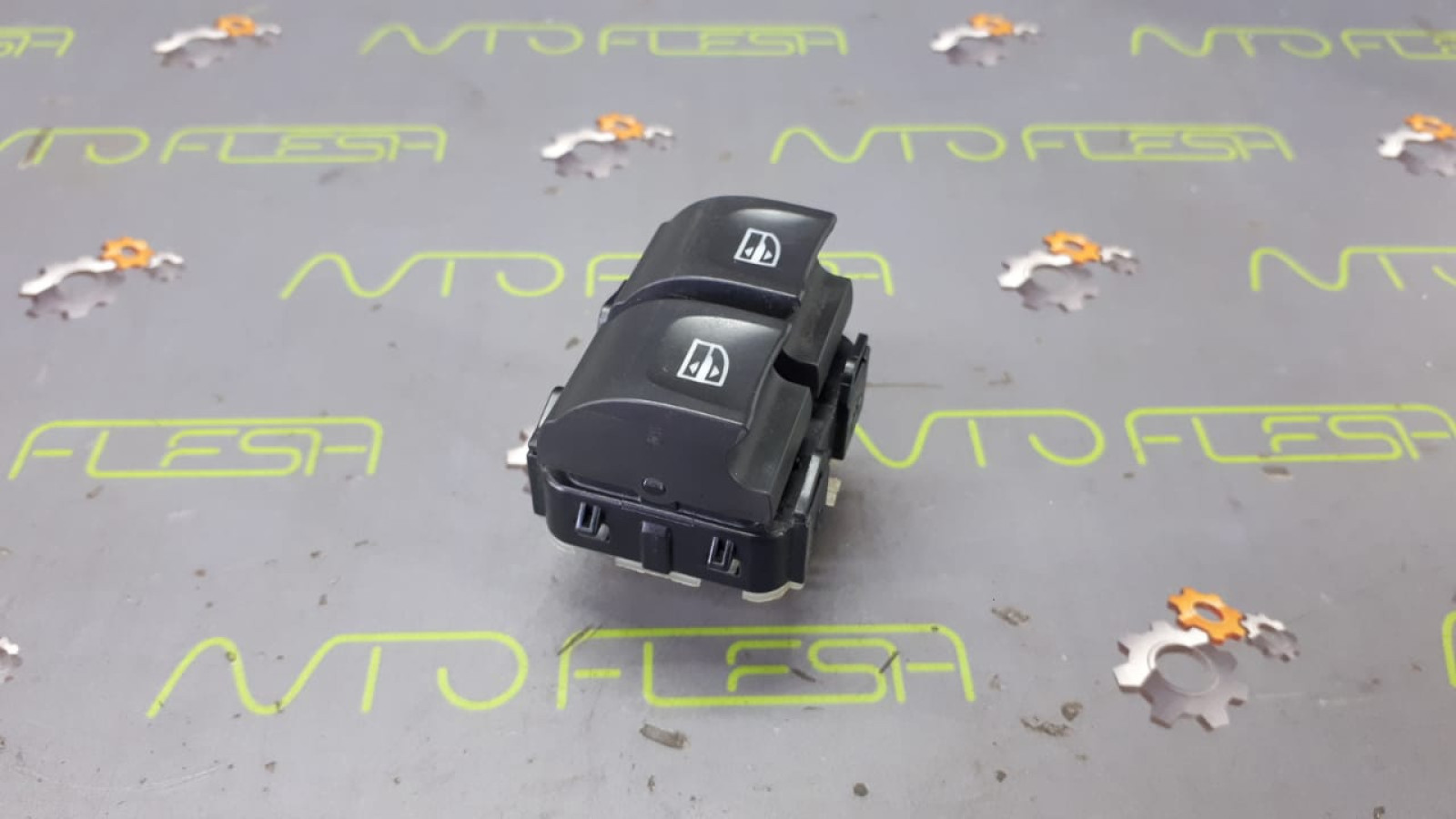 Б/у переключатель стеклоподъёмника 254117873R для Dacia/ Mercedes/ Renault
