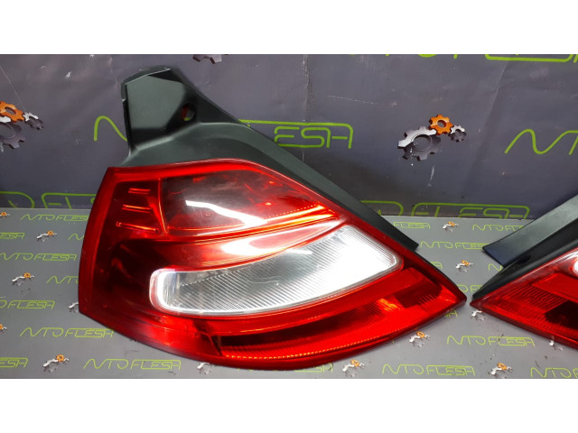 Б/у фонарь задний 8200413214/ 8200413216 для Renault Megane II Б/у фонарь задний 8200413214/ 8200413216 для Renault Megane II