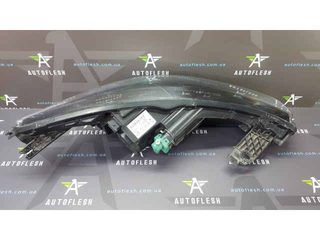 Б/у фара левая в сборе 260605036R для Renault Zoe Б/у фара левая в сборе 260605036R для Renault Zoe