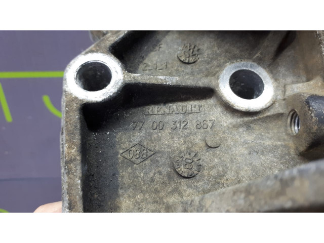 Б/у кронштейн подушки двигателя правый 7700312867 для Nissan Interstar/ Opel Movano/ Renault Master II Б/у кронштейн подушки двигателя правый 7700312867 для Nissan Interstar/ Opel Movano/ Renault Master II