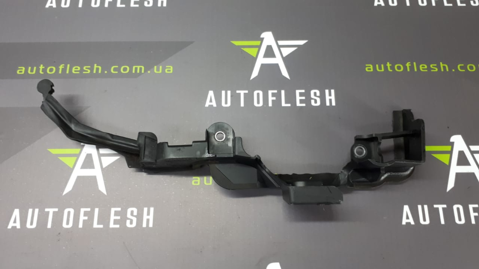 Б/у защита двигателя/ водоотлив 8200397009 для Dacia/ Nissan/ Renault