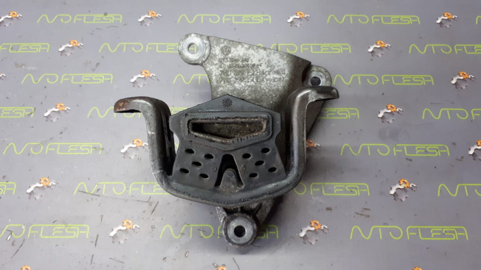 Б/у подушка КПП/ кронштейн 7H0399151H, 7H0399151L для Volkswagen Multivan V/ T5
