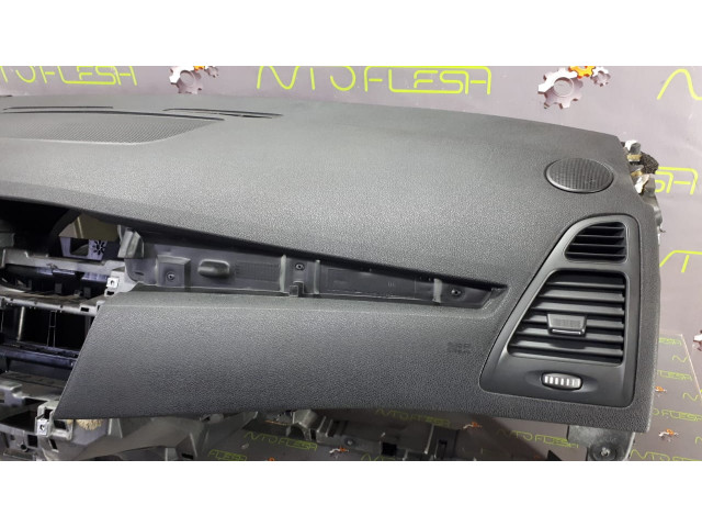 Б/у торпеда/ панель безопасности/ панель airbag 681000032R для Renault Laguna III Б/у торпеда/ панель безопасности/ панель airbag 681000032R для Renault Laguna III