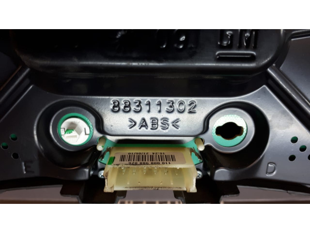 Б/у панель приборов/ спидометр 88311302, 13173347WA для Opel Combo/ Corsa/ Meriva Б/у панель приборов/ спидометр 88311302, 13173347WA для Opel Combo/ Corsa/ Meriva