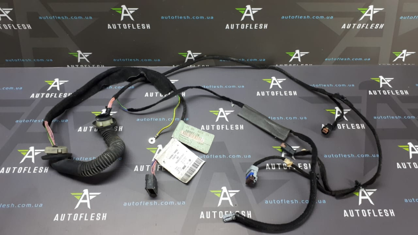 Б/у проводка задней левой двери 9688333380, 9661583780 для Citroen Berlingo/ Peugeot Partner Б/у проводка задней левой двери 9688333380, 9661583780 для Citroen Berlingo/ Peugeot Partner