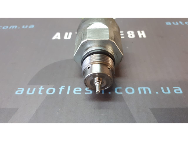 Б/у клапан регулировки давления 03L130764A, 5WS40730 для Audi/ Seat/ Skoda/ Volkswagen Б/у клапан регулировки давления 03L130764A, 5WS40730 для Audi/ Seat/ Skoda/ Volkswagen