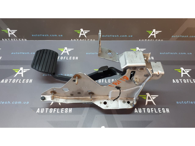 Б/у педаль тормоза 180205139R для Renault Zoe