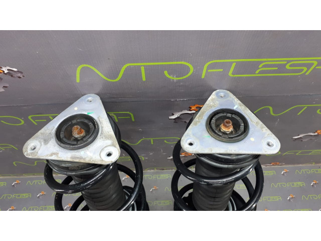 Б/у амортизатор передний/ амортизаторы передние 543027411R для Renault Zoe Б/у амортизатор передний/ амортизаторы передние 543027411R для Renault Zoe