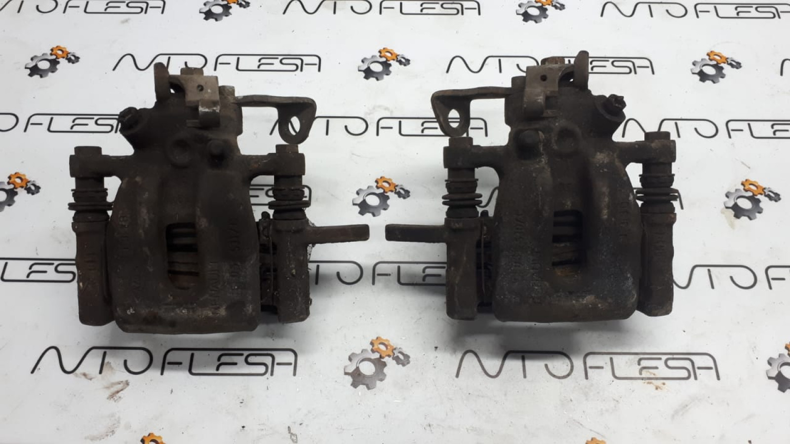 Б/у суппорт задний левый 7701209867/ 440114926R для Mercedec Citan/ Renault Kangoo