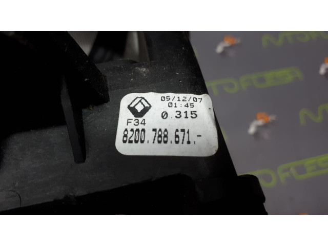 Б/у кулиса КПП 8200788671, 1.9 dCi, F9Q, 6-ти ступенчатая для Renault Scenic II Б/у кулиса КПП 8200788671, 1.9 dCi, F9Q, 6-ти ступенчатая для Renault Scenic II