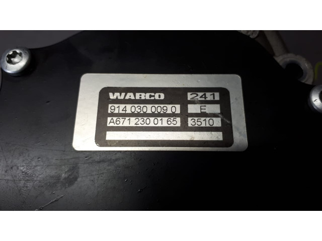 Б/у вакуумный насос A6712300165, 2.0 e-XDi для SsangYong Korando Б/у вакуумный насос A6712300165, 2.0 e-XDi для SsangYong Korando