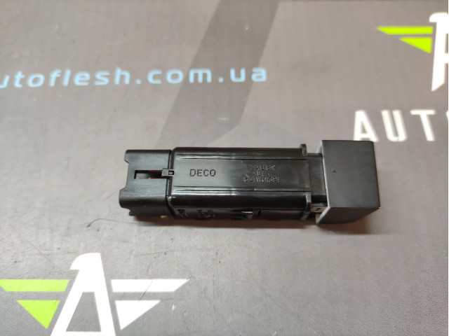 Кнопка включення кондиціонера A/C 9725922000 Hyundai Getz Кнопка включення кондиціонера A/C 9725922000 Hyundai Getz