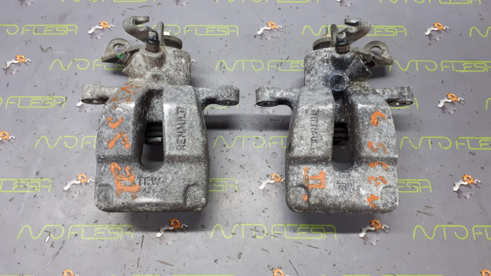 Б/у суппорт задний 7701207693, 7701207694 для Renault Б/у суппорт задний 7701207693, 7701207694 для Renault