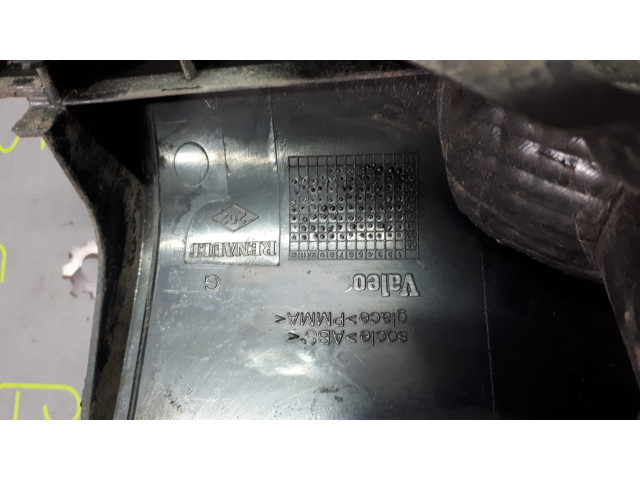Б/у фонарь задний 8200150619, 8200150621 для Nissan Kubistar/ Renault Kangoo Б/у фонарь задний 8200150619, 8200150621 для Nissan Kubistar/ Renault Kangoo