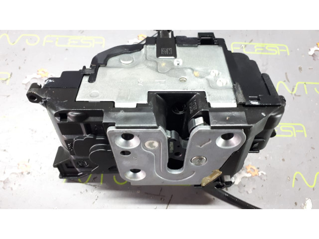 Б/у замок передней правой двери 8200497604 для Mercedes Citan/ Renault Kangoo II Б/у замок передней правой двери 8200497604 для Mercedes Citan/ Renault Kangoo II