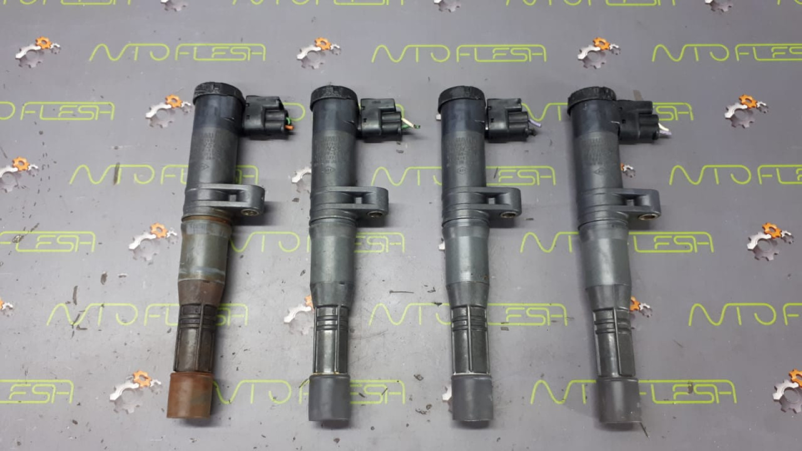 Б/у катушка зажигания 7700875000 для Dacia/ Nissan/ Opel/ Renault