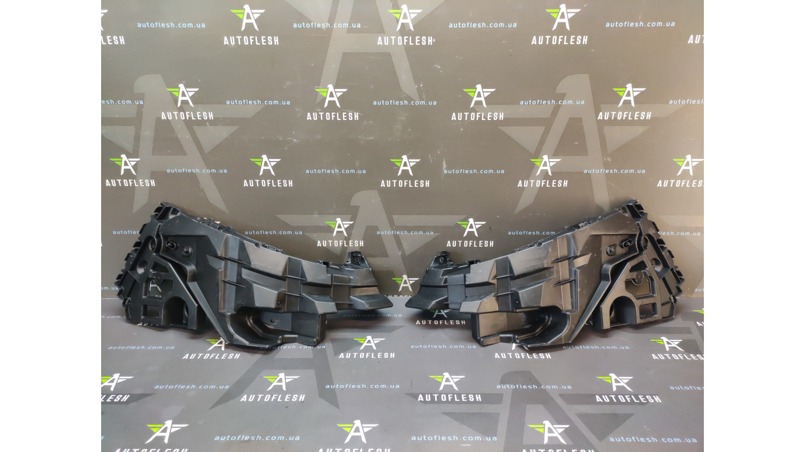Б/у кронштейн бампера заднего 850451341R, 850443057R для Renault Fluence Z.E.