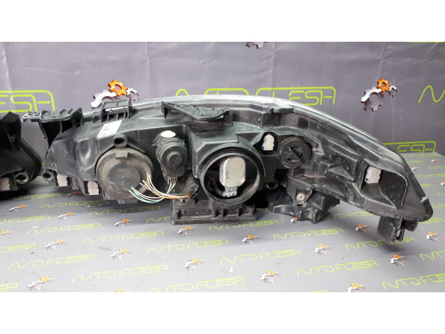 Б/у фары передние xenon 8200354740/ 8200354743 для Renault Laguna II Б/у фары передние xenon 8200354740/ 8200354743 для Renault Laguna II