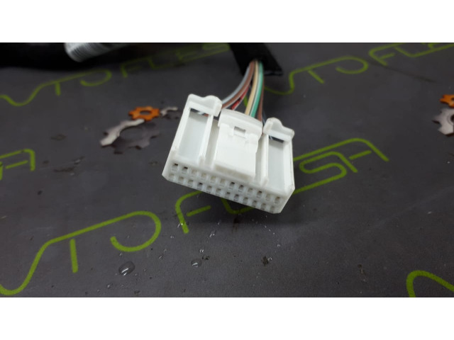 Б/у проводка модуля TCU/ фишки/ разъемы блока TCU 283905714R для Renault Zoe Б/у проводка модуля TCU/ фишки/ разъемы блока TCU 283905714R для Renault Zoe