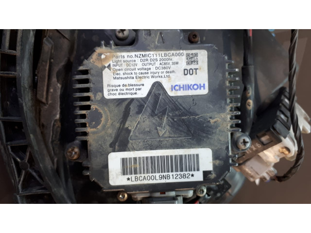 Б/у фара в сборе/ фары передние xenon 84001SC120, 84001SC230 для Subaru Forester III Б/у фара в сборе/ фары передние xenon 84001SC120, 84001SC230 для Subaru Forester III
