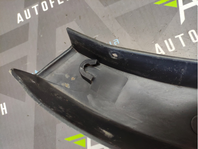 Молдинг переднього крила 7701692571, 7701692570 Opel Movano Renault Master 2 Молдинг переднього крила 7701692571, 7701692570 Opel Movano Renault Master 2