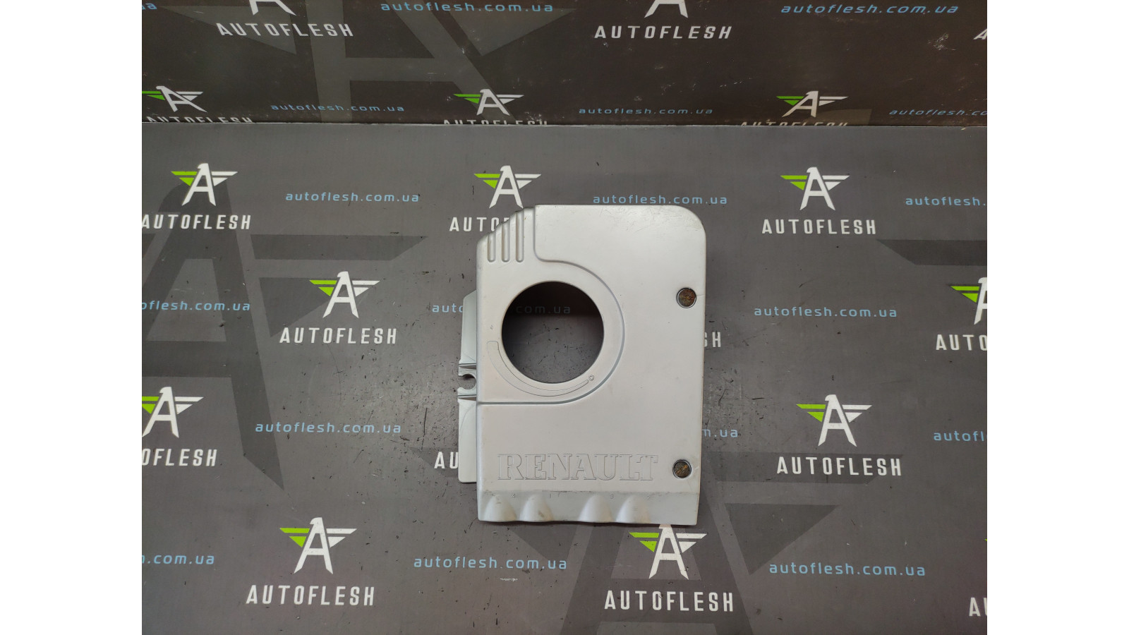 Б/в накладка двигуна декоративна 7700871228, 1.4 8V для Renault Clio II/ Kangoo