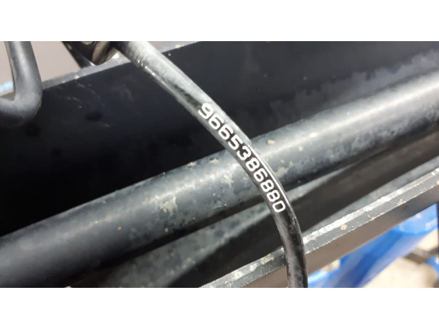 Б/у датчик ABS задний 9665386880 для Citroen C4, DS4/ Peugeot 307, 308 Б/у датчик ABS задний 9665386880 для Citroen C4, DS4/ Peugeot 307, 308