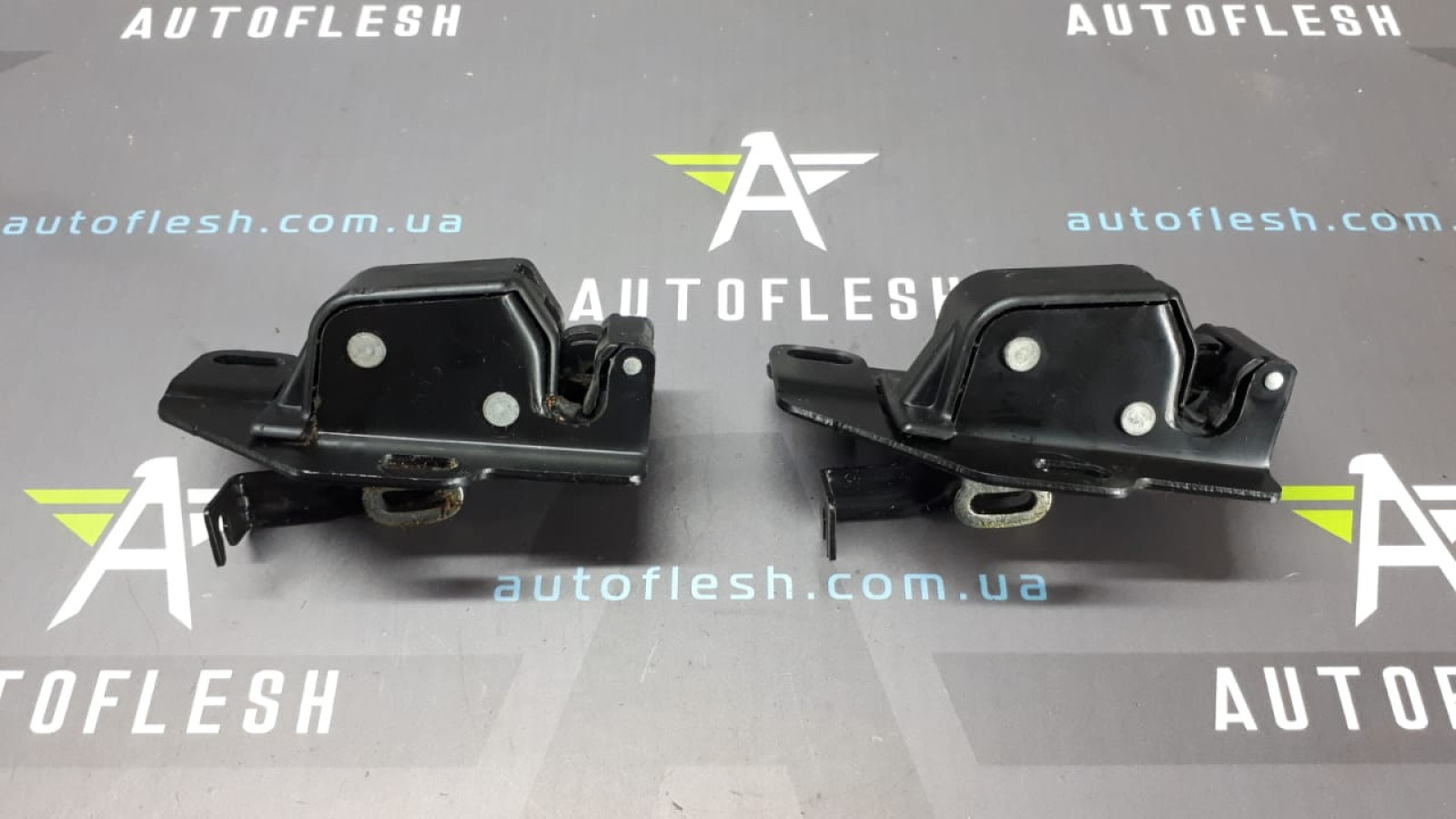 Б/у замок задней распашной двери 8719E4 для Citroen Berlingo/ Peugeot Partner