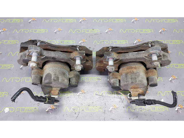 Б/у суппорт передний в сборе 77365813, 77365812 для Fiat 500, Panda/ Lancia Ypsilon Б/у суппорт передний в сборе 77365813, 77365812 для Fiat 500, Panda/ Lancia Ypsilon