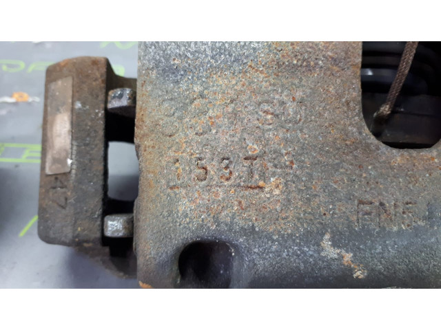 Б/у суппорт передний в сборе 77365813, 77365812 для Fiat 500, Panda/ Lancia Ypsilon Б/у суппорт передний в сборе 77365813, 77365812 для Fiat 500, Panda/ Lancia Ypsilon
