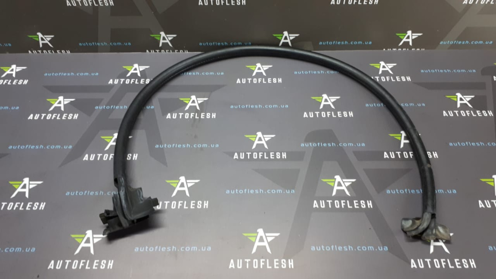 Б/у уплотнитель задней правой двери 9681315280 для Citroen Berlingo/ Peugeot Partner