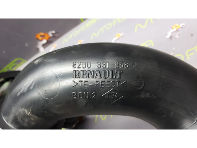 Б/у патрубок воздушного фильтра 8200331958, 1.5 dci для Dacia/ Renault Б/у патрубок воздушного фильтра 8200331958, 1.5 dci для Dacia/ Renault