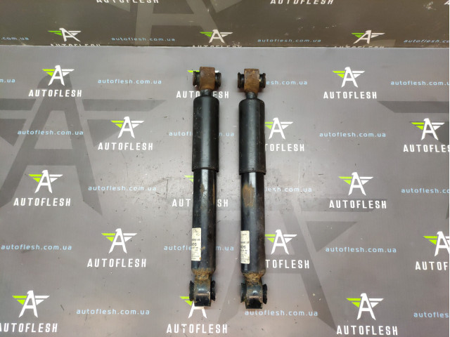Б/в амортизатор задній 9680984480, 814902001502 для Citroen Berlingo/Peugeot Partner