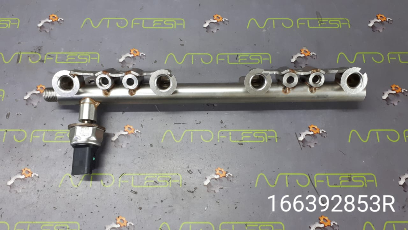 Б/у датчик давления топлива в рампе 166392853R/ H8201142075, 1.2 TCe для Dacia/ Nissan/ Renault
