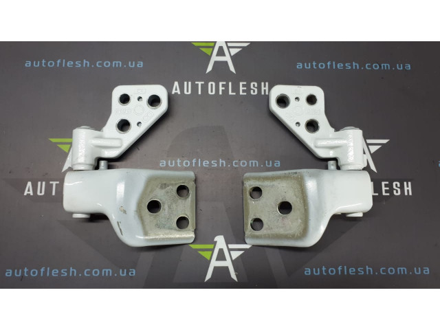 Б/у петля задней двери/ петли двери 8717C1, 8717C0 для Citroen Berlingo/ Peugeot Partner Б/у петля задней двери/ петли двери 8717C1, 8717C0 для Citroen Berlingo/ Peugeot Partner
