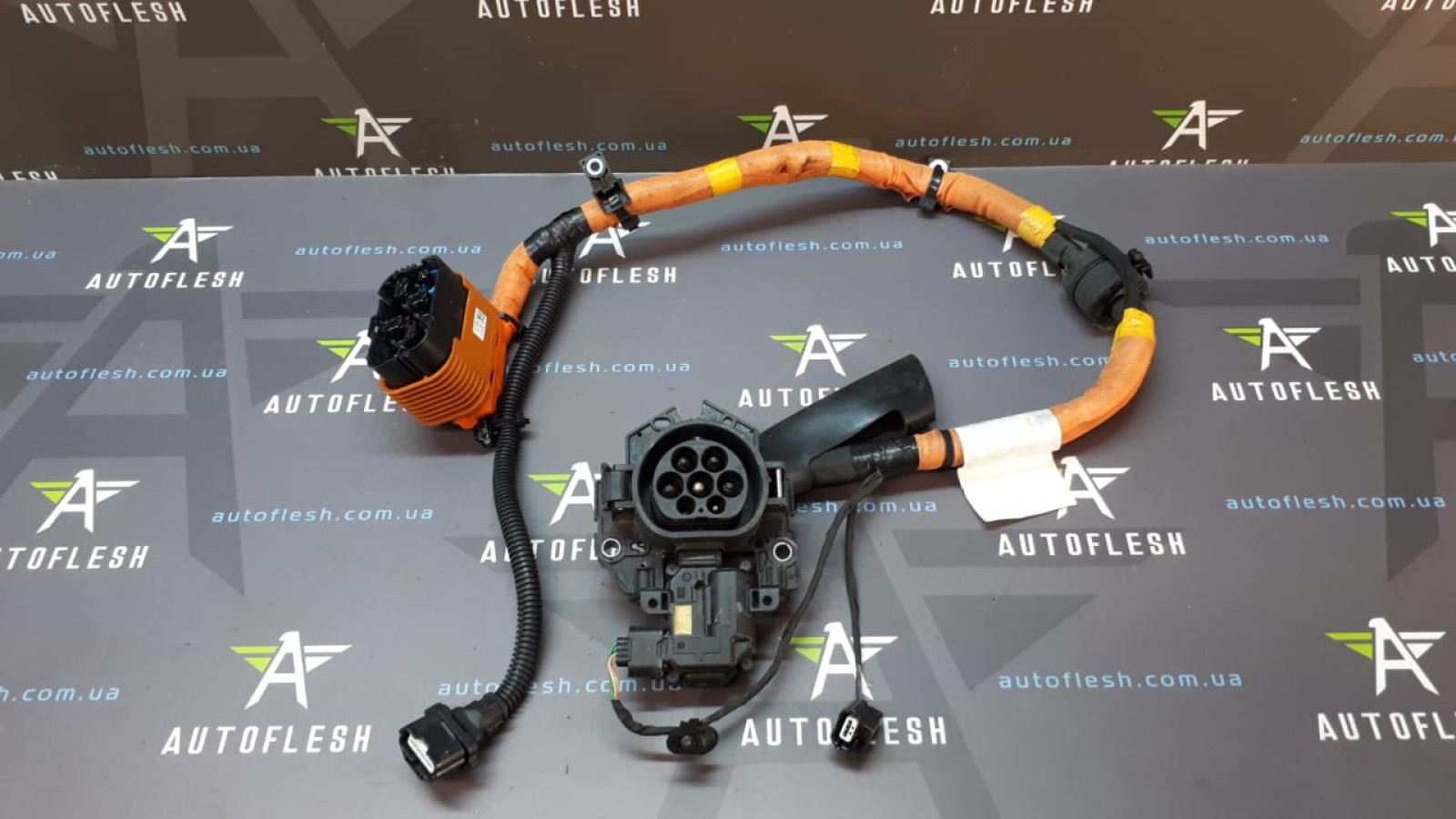 Б/у кабель зарядки/ гнездо зарядки 296958839R для Renault Zoe