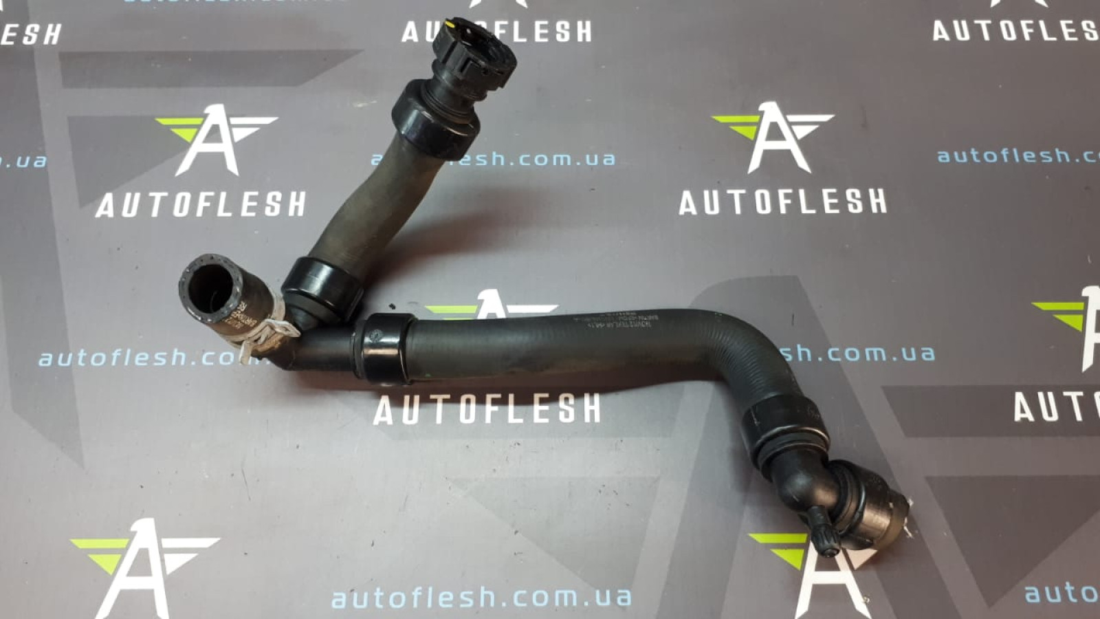 Б/у патрубок охлаждения EGR 924104538R, 1.5 dCi для Renault Captur/ Clio IV Б/у патрубок охлаждения EGR 924104538R, 1.5 dCi для Renault Captur/ Clio IV