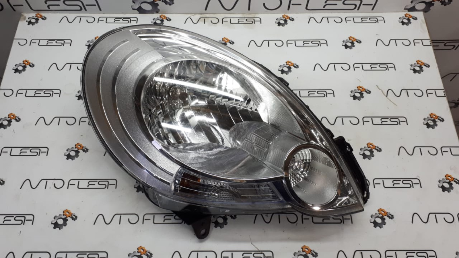 Б/у фара левая 8200419910/ 8200419882 для Renault Kangoo II