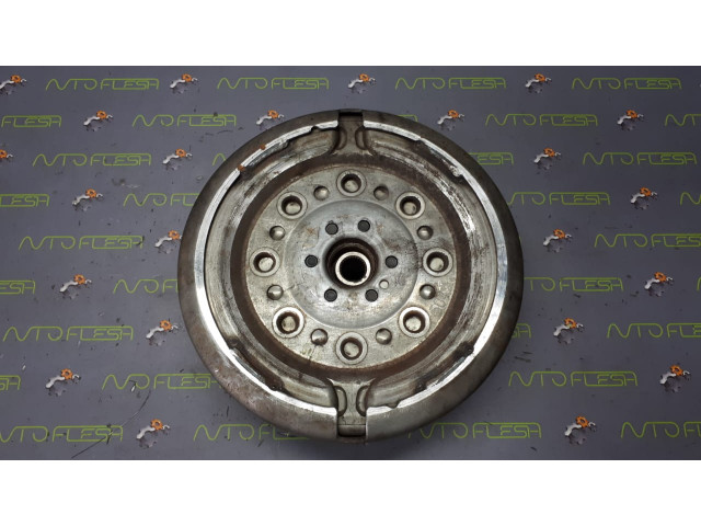 Б/у комплект сцепления 038105266BC/ 038141033CX для Audi/ Seat/ Skoda/ Volkswagen Б/у комплект сцепления 038105266BC/ 038141033CX для Audi/ Seat/ Skoda/ Volkswagen