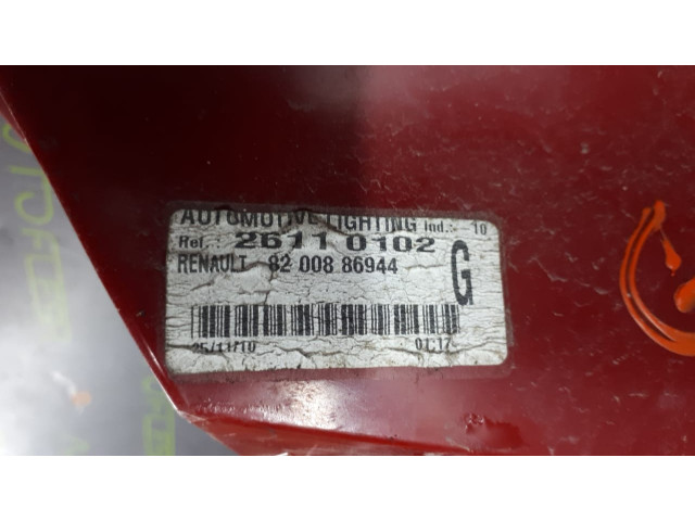 Б/у фонарь задний внешний в сборе 8200886944, 8200886946 для Renault Clio III, хэтчбек Б/у фонарь задний внешний в сборе 8200886944, 8200886946 для Renault Clio III, хэтчбек