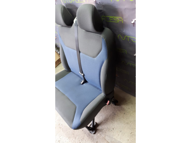 Б/у сиденья передние/ двойка для Nissan Primastar/ Opel Vivaro/ Renault Trafic Б/у сиденья передние/ двойка для Nissan Primastar/ Opel Vivaro/ Renault Trafic