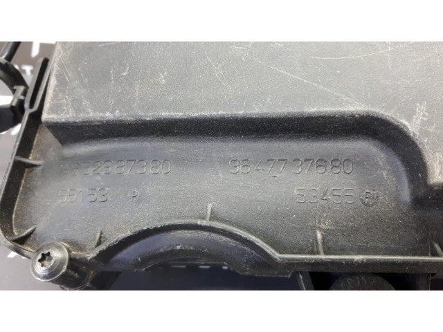 Б/у корпус воздушного фильтра 9647737680/ 9652987380, 1.4 для Citroen/ Ford/ Mazda 2/ Peugeot Б/у корпус воздушного фильтра 9647737680/ 9652987380, 1.4 для Citroen/ Ford/ Mazda 2/ Peugeot