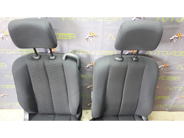Б/у сиденья передние для Renault Scenic II (2003-2008) Б/у сиденья передние для Renault Scenic II (2003-2008)