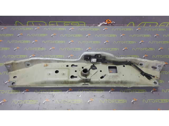 Б/у панель передняя верхняя GM 1312118 для Opel Astra H/ Zafira B Б/у панель передняя верхняя GM 1312118 для Opel Astra H/ Zafira B