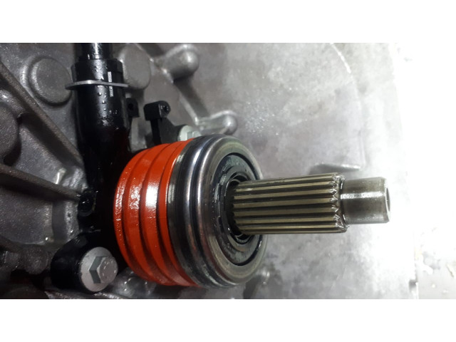 Б/у КПП/ коробка передач TL4018, 1.5 dCi для Renault Megane III/ Scenic III Б/у КПП/ коробка передач TL4018, 1.5 dCi для Renault Megane III/ Scenic III
