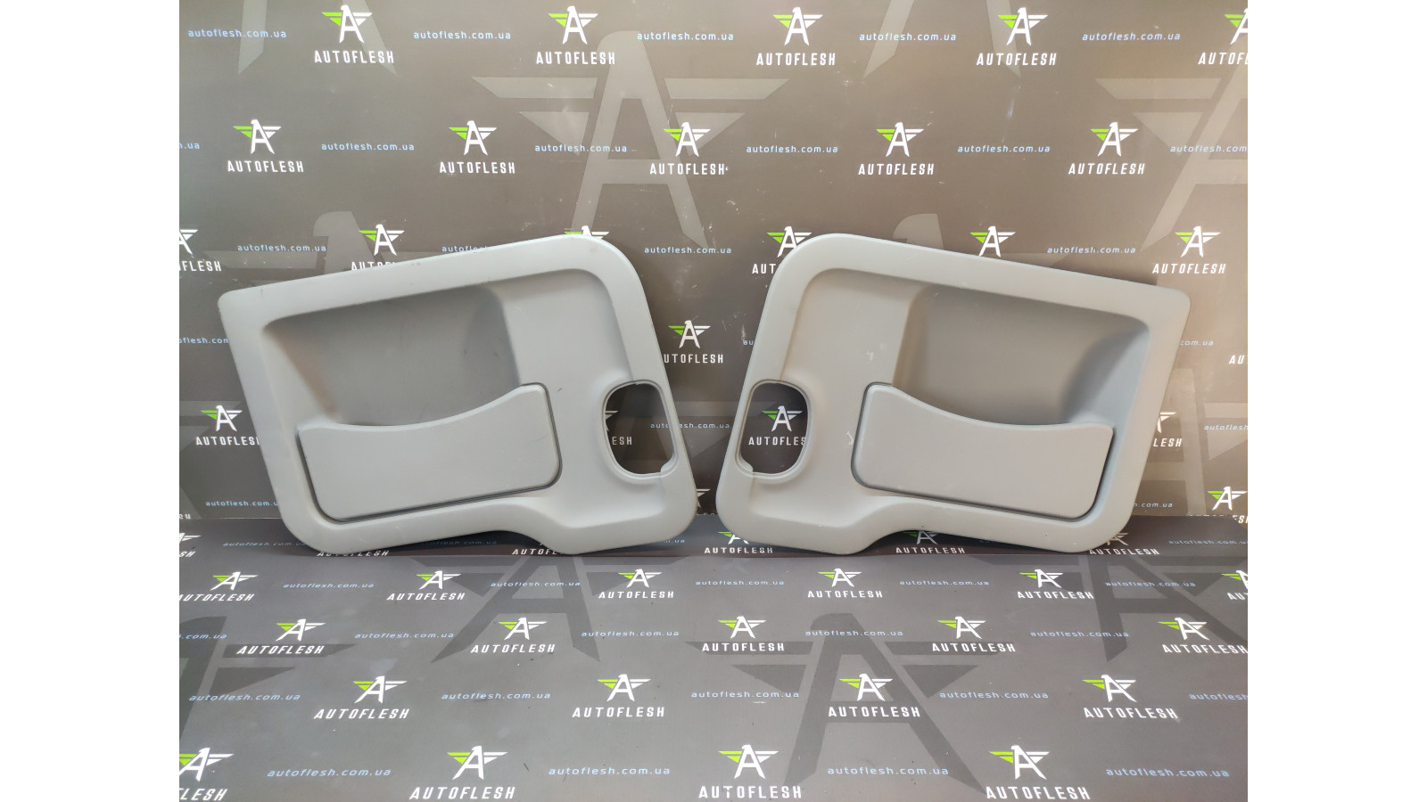 Б/у обшивка двери/ карта двери 7700354741, 7700304757 для Renault Kangoo